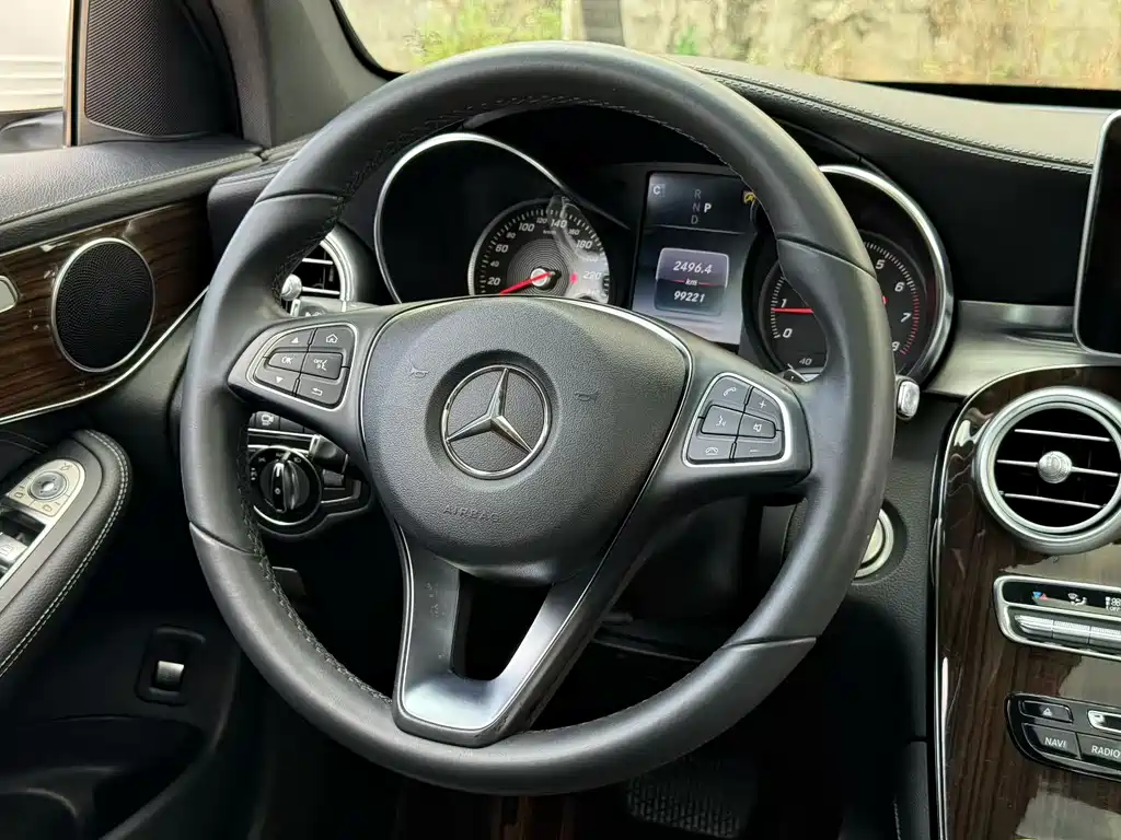 Mercedes-Benz GLC — миниатюра 2