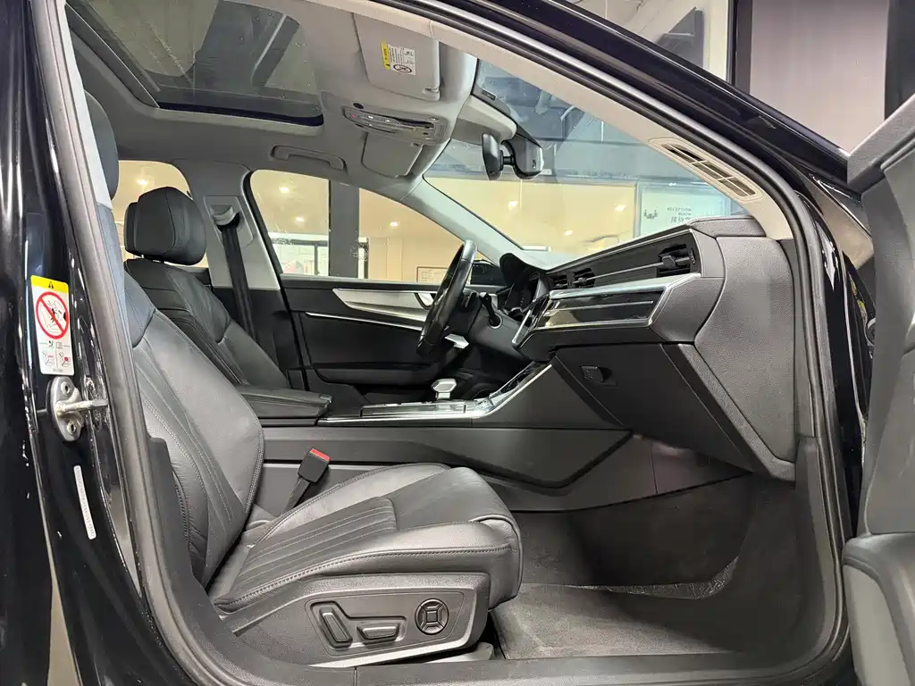 Audi A6L — миниатюра 9