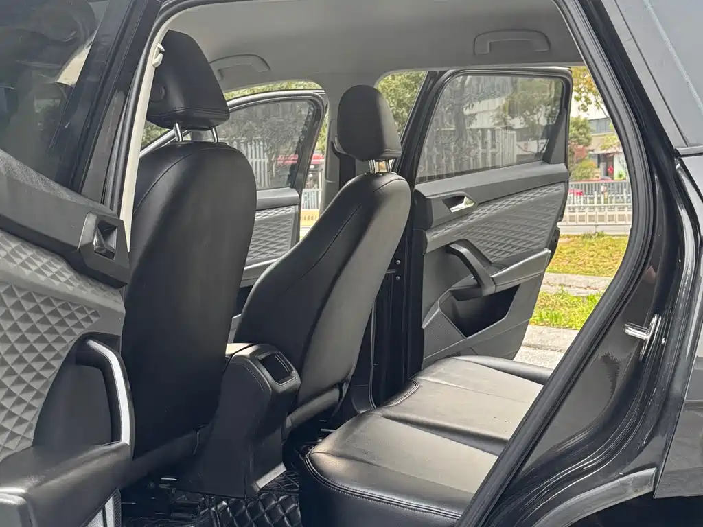 Volkswagen Tharu — миниатюра 10
