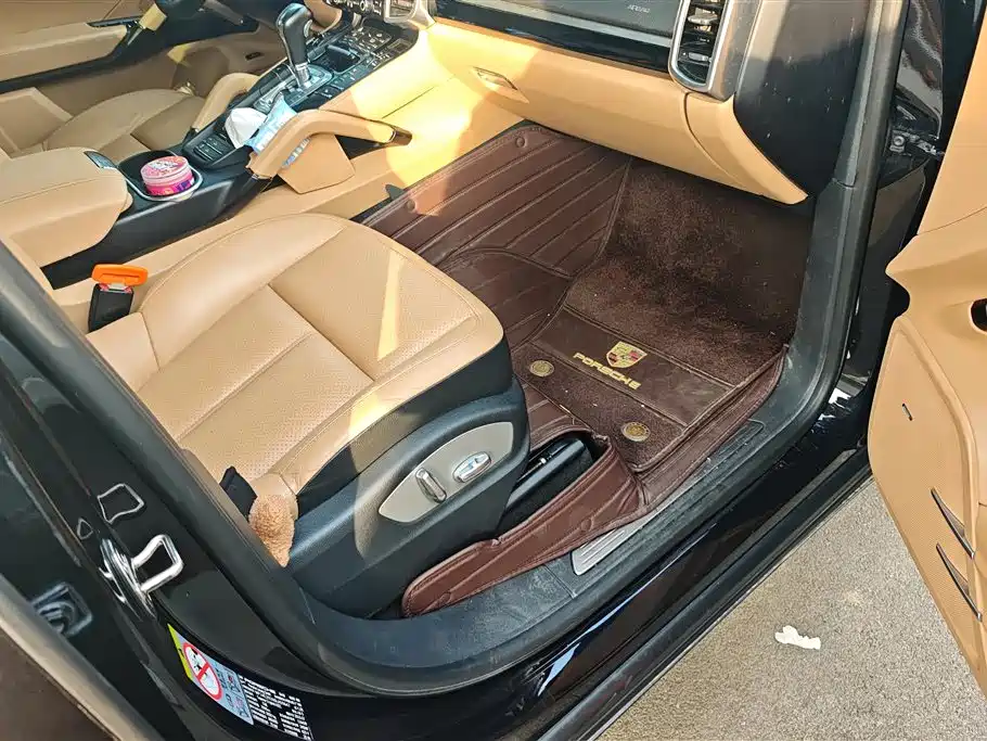 PORSCHE CAYENNE NEW ENERGY