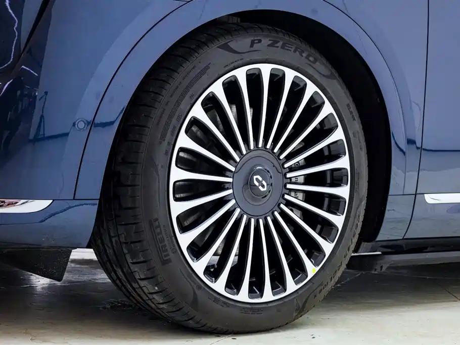 AITO ASK THE WORLD M9