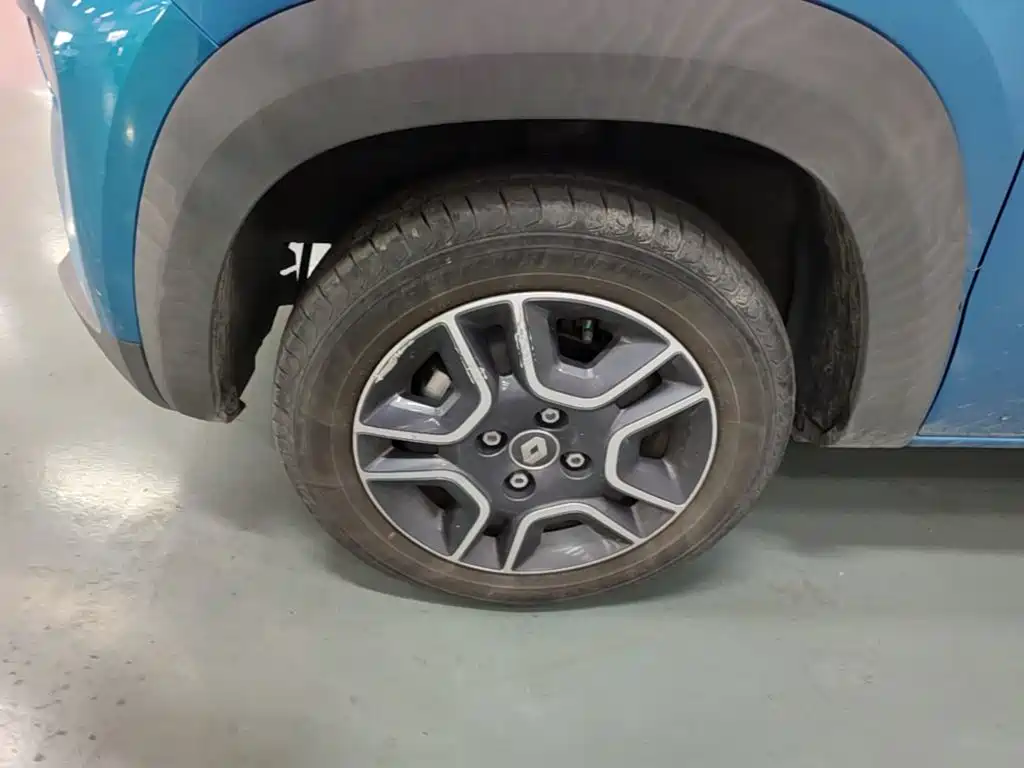 Renault City K-ZE — миниатюра 23