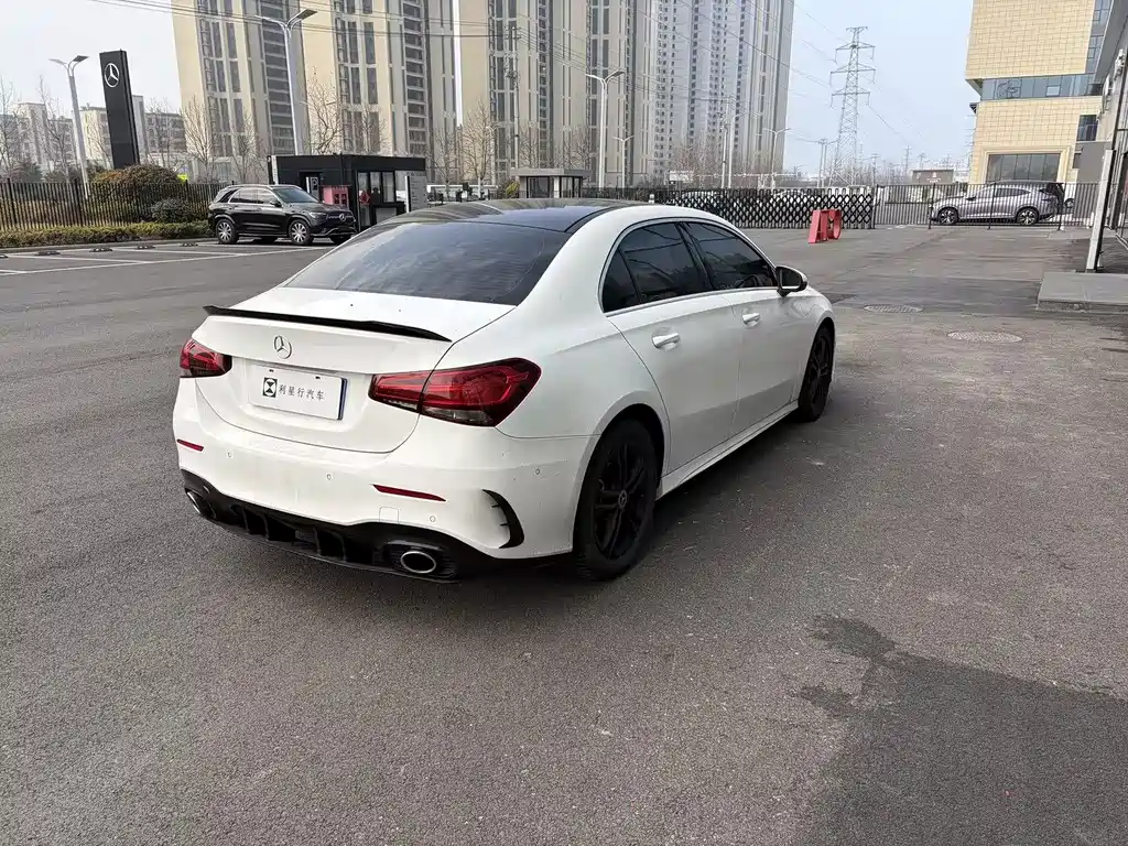 MERCEDES-BENZ A CLASS