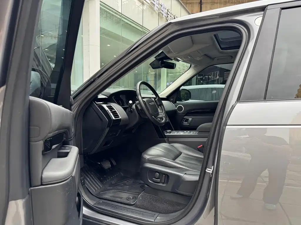 Land Rover Discovery — миниатюра 9