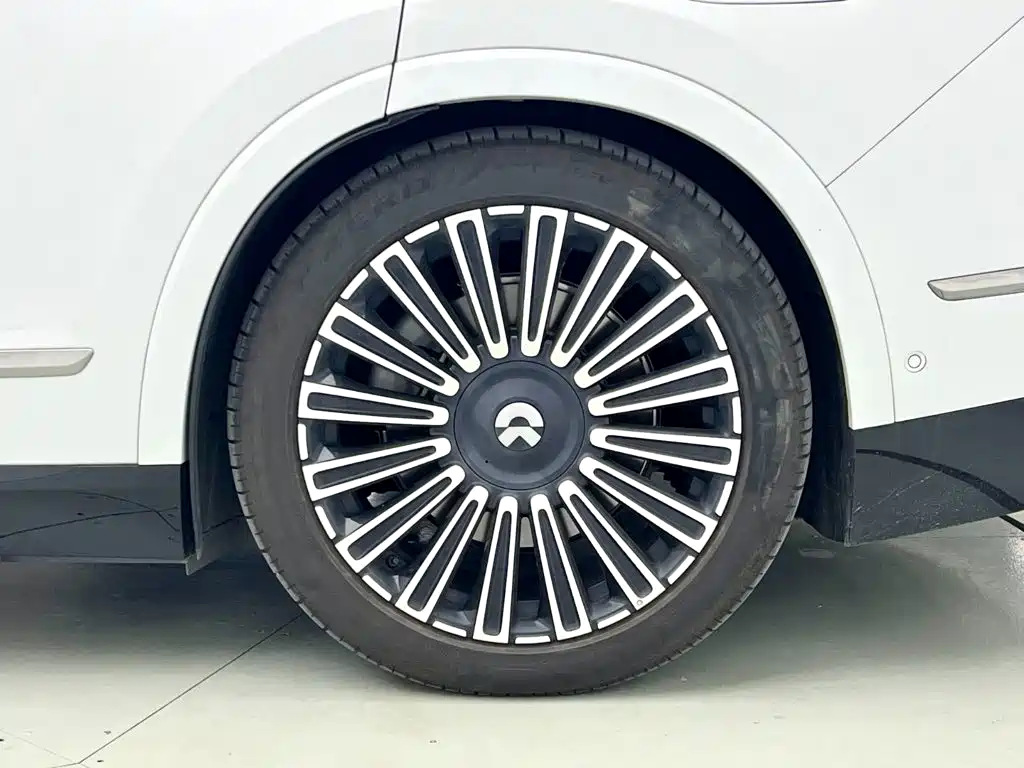 NIO ES8 — миниатюра 5