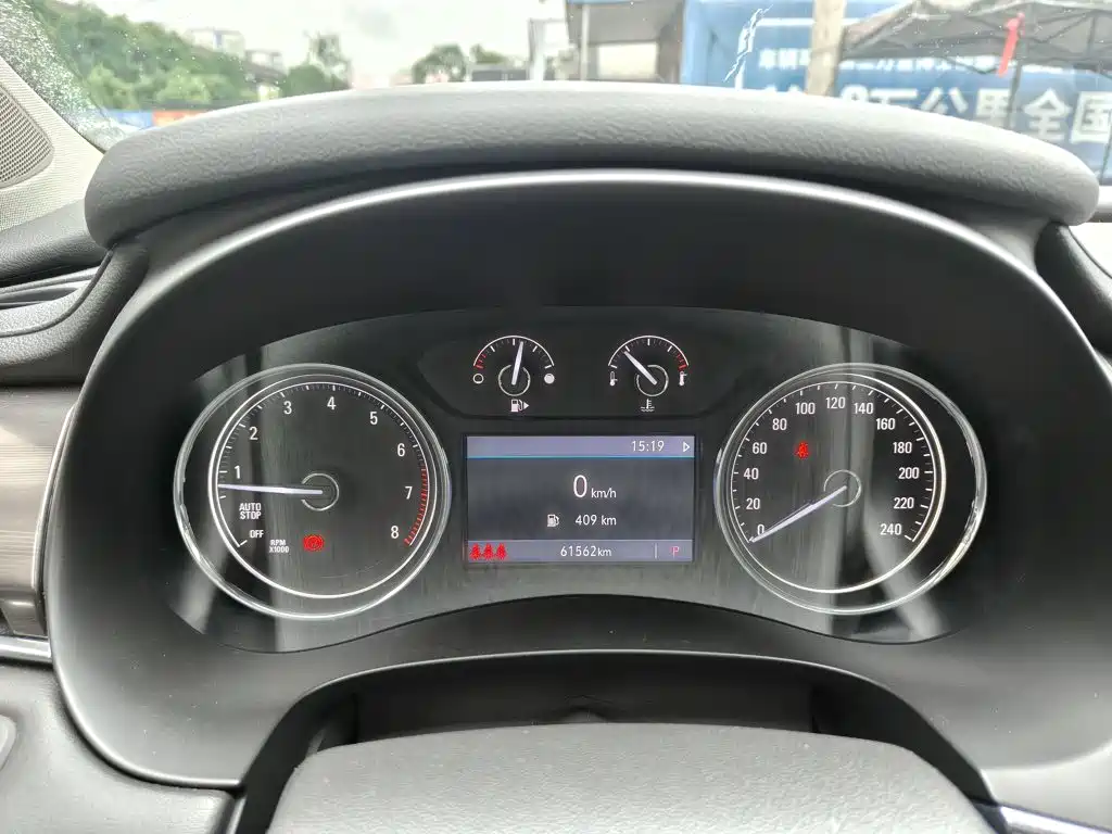 Buick LaCrosse — миниатюра 12