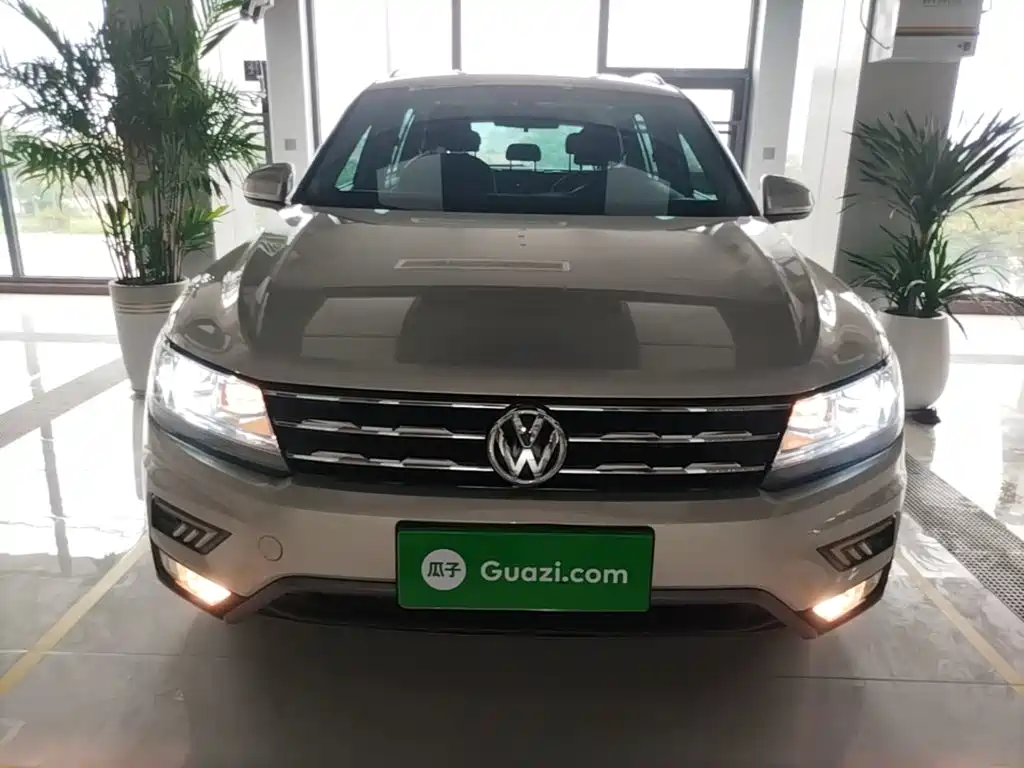 Volkswagen Tiguan L — миниатюра 3