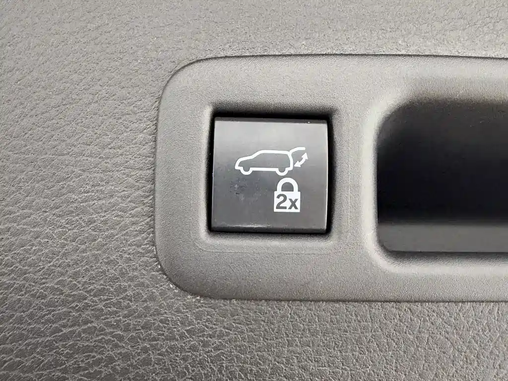 Toyota Sienna — миниатюра 16