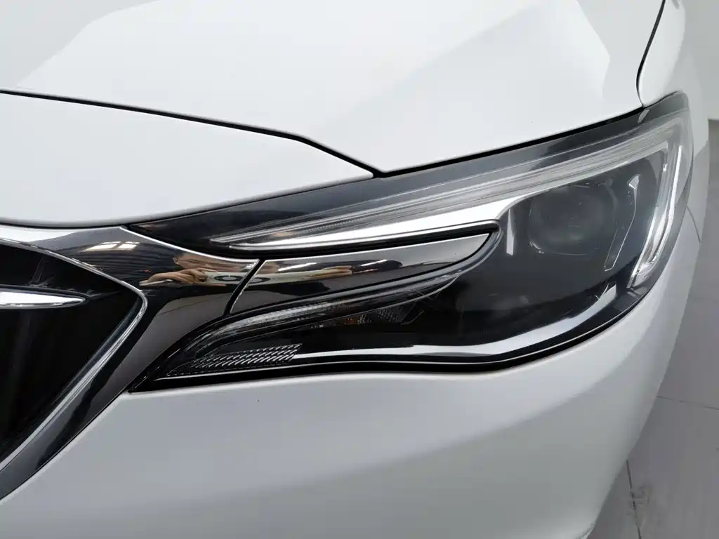 Buick Excelle — миниатюра 7