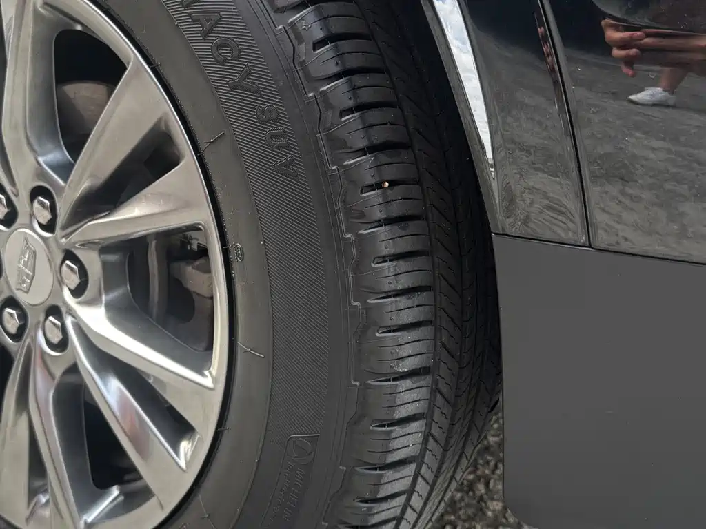 Cadillac XT5 — миниатюра 7