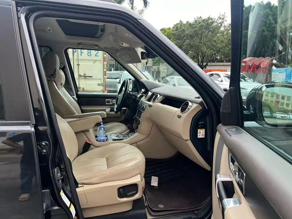 Land Rover Discovery 2016 3.0 SC V6 HSE