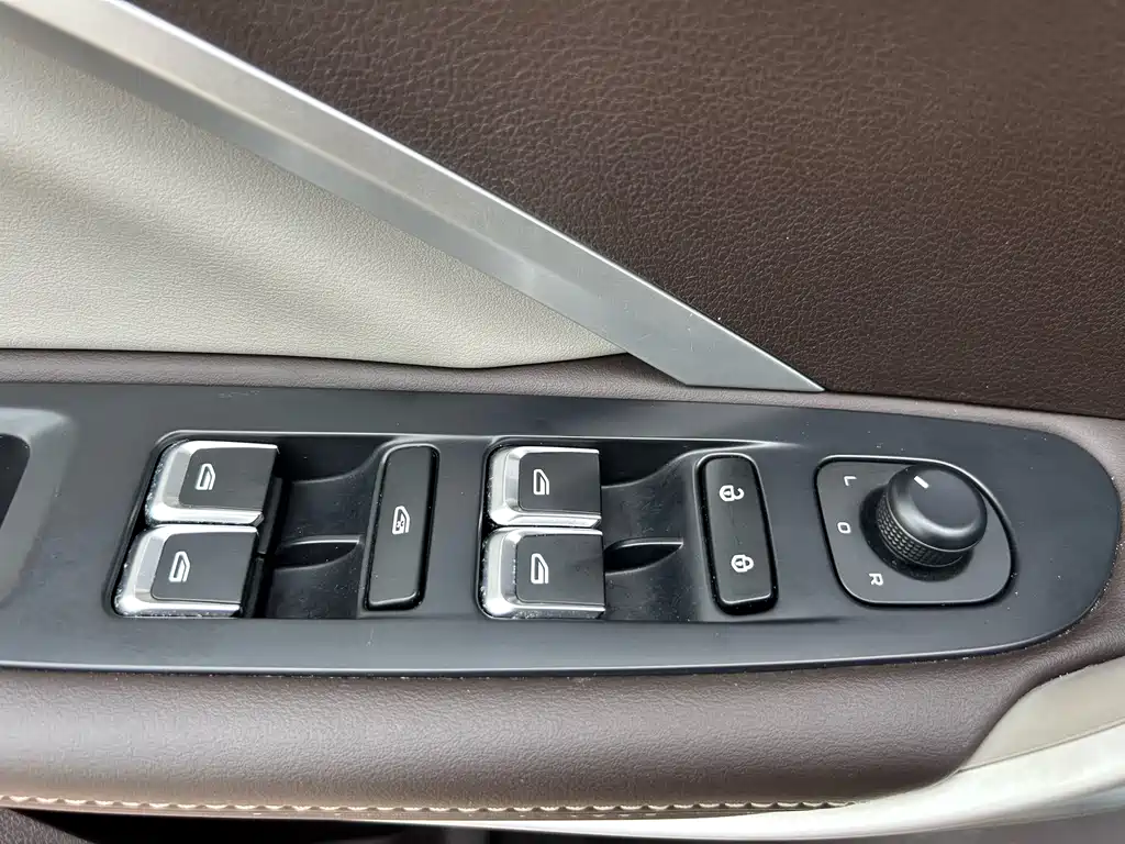Geely Jia Ji — миниатюра 31