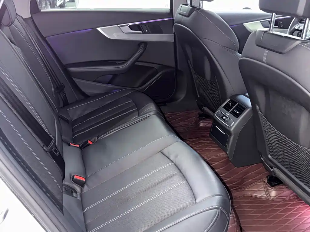Audi A4L — миниатюра 24