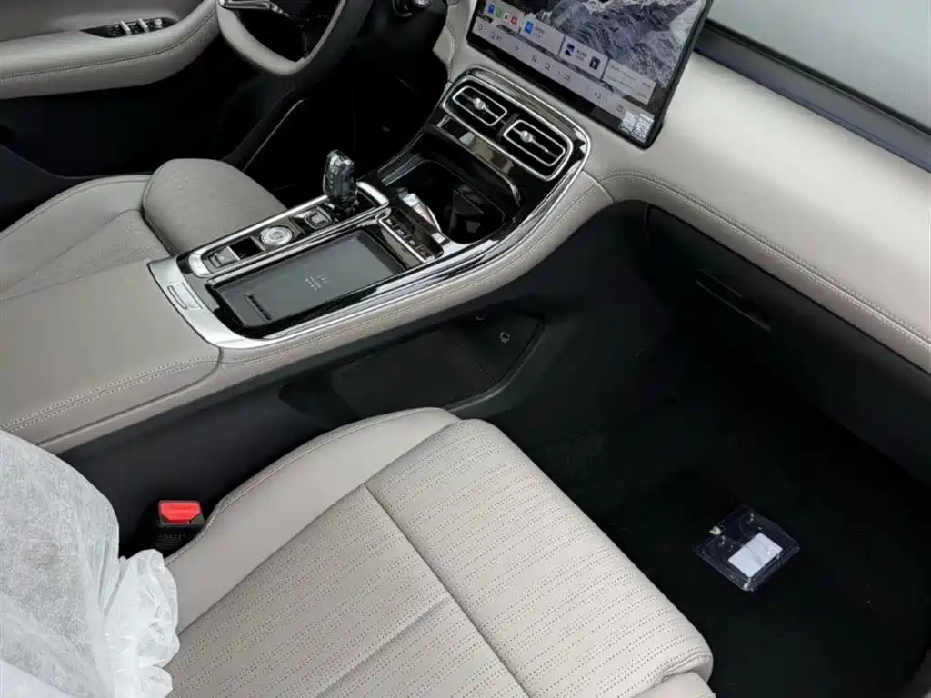 GEELY AUTOMOBILE BOYUE L