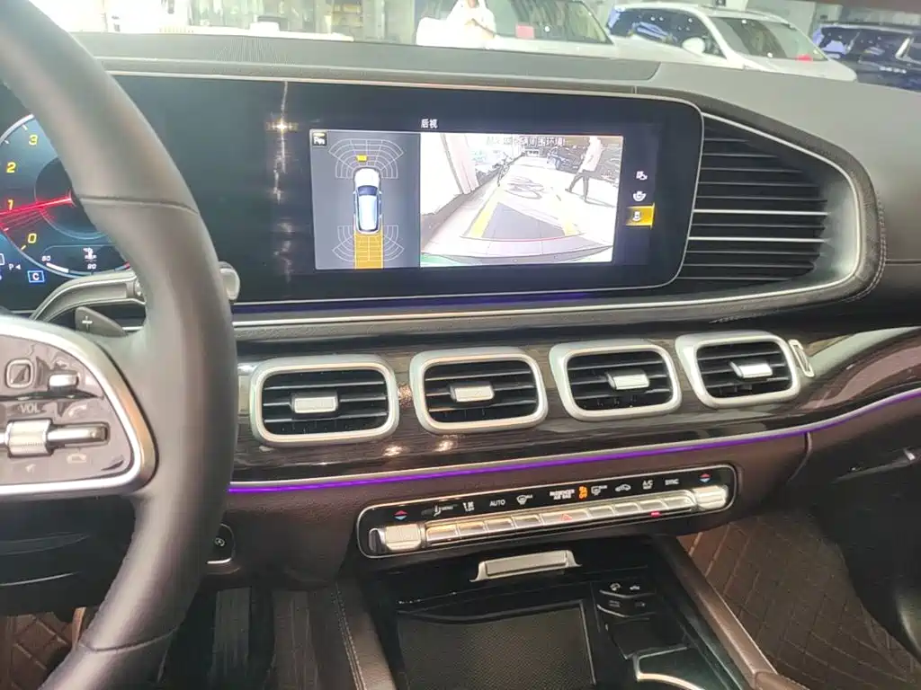 Mercedes-Benz GLE (Import) — миниатюра 13