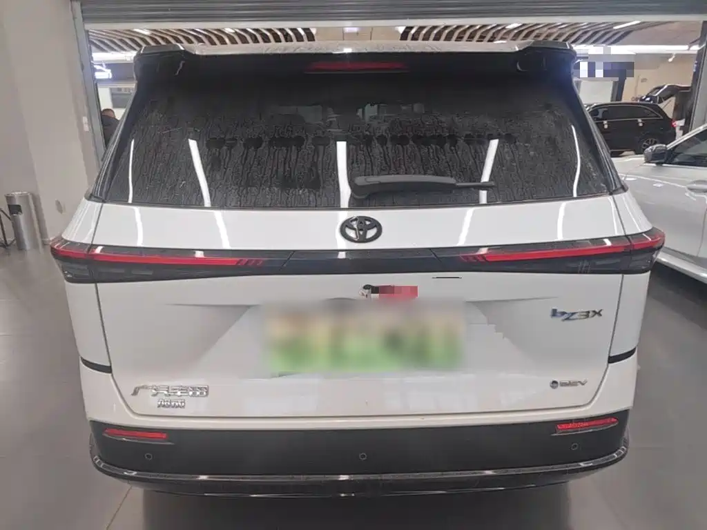 Toyota bZ3X — миниатюра 6