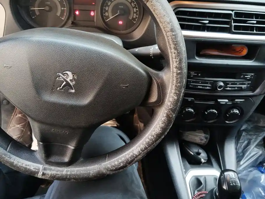 Peugeot 301 — миниатюра 12