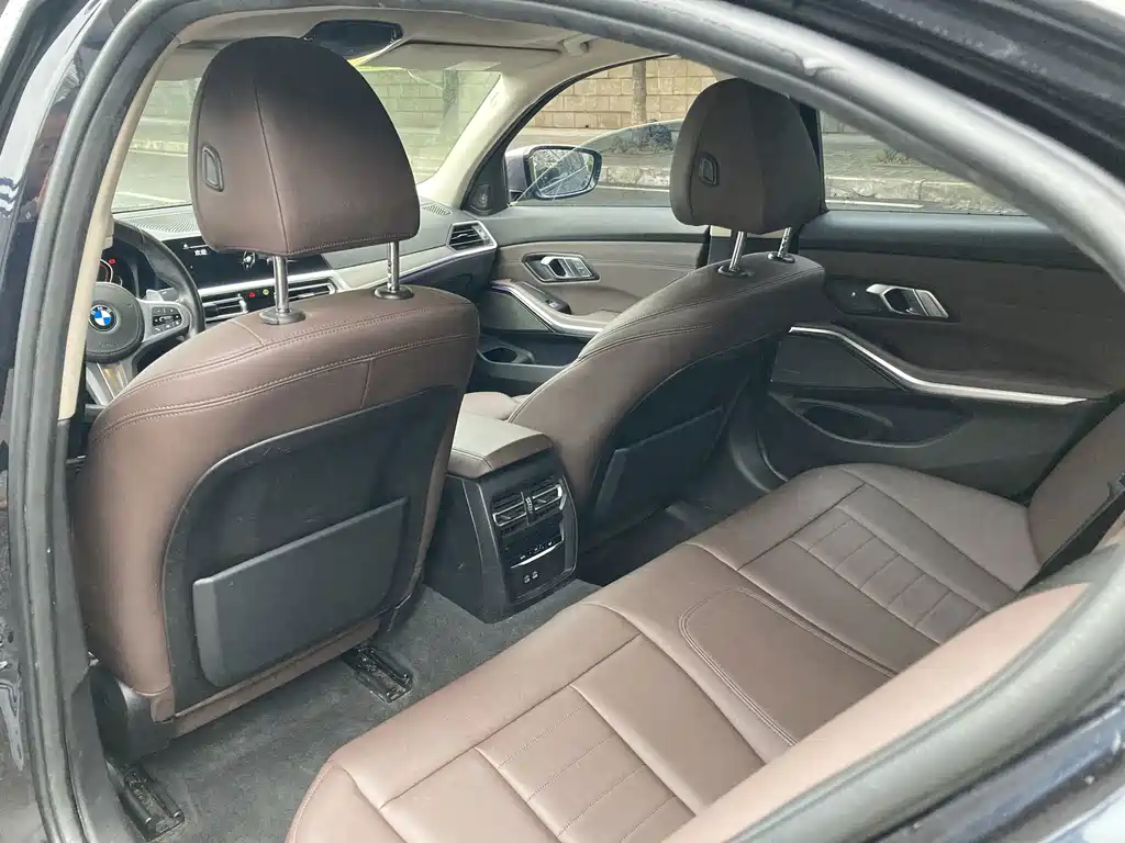 BMW 3 Series — миниатюра 11