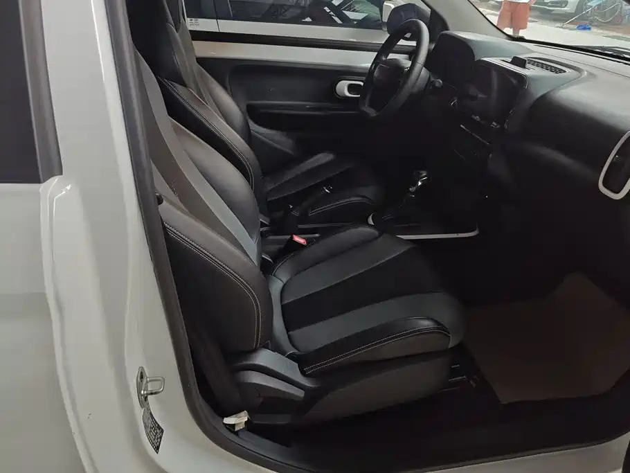 Roewe Clever — миниатюра 8