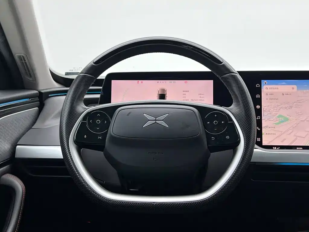 XPeng P7 — миниатюра 15