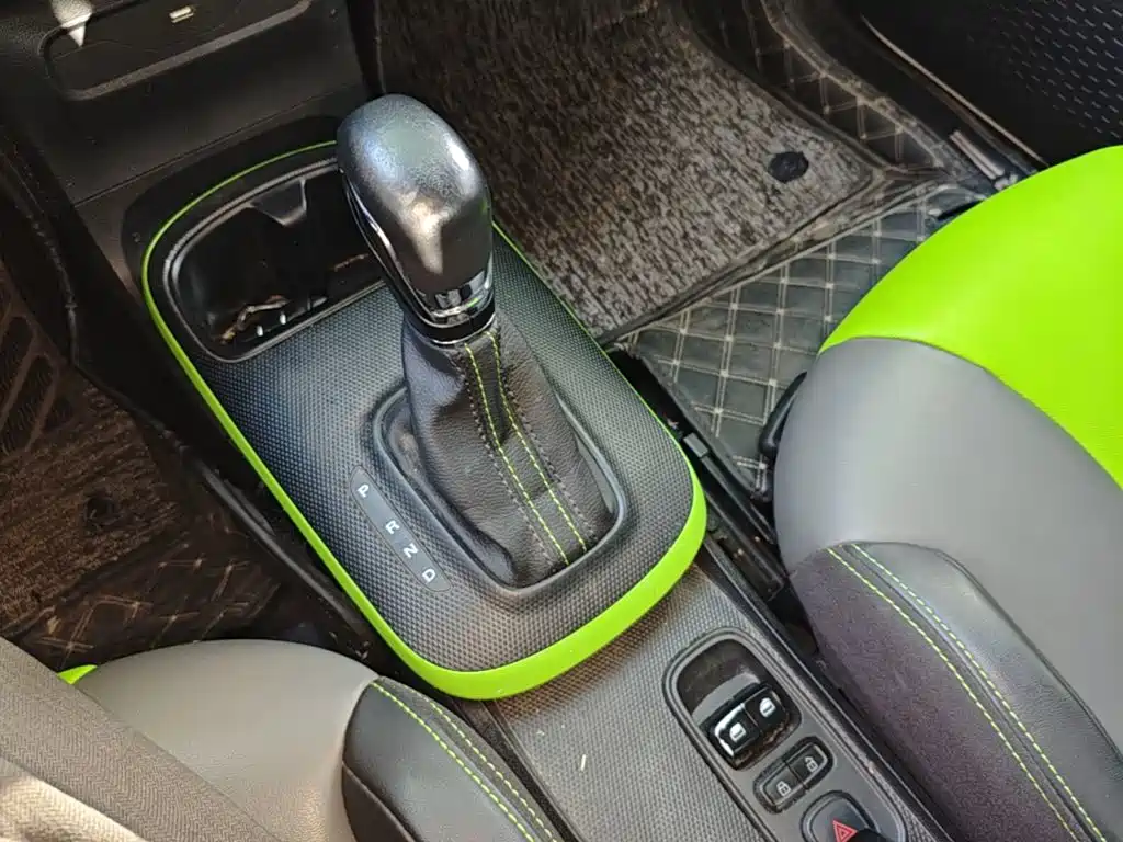 Roewe Clever — миниатюра 14