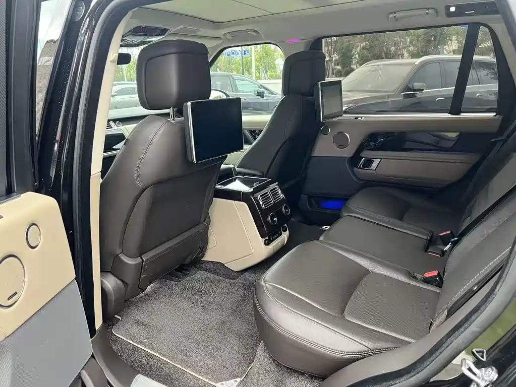Land Rover Range Rover — миниатюра 6