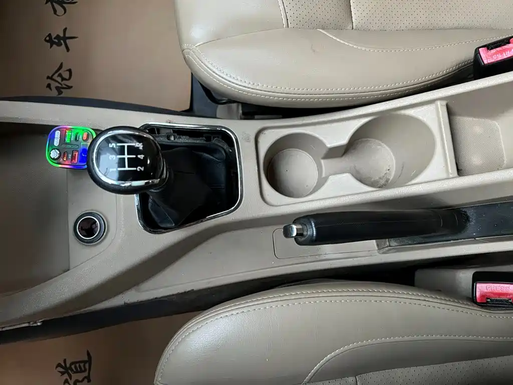 Wuling Hongguang — миниатюра 10