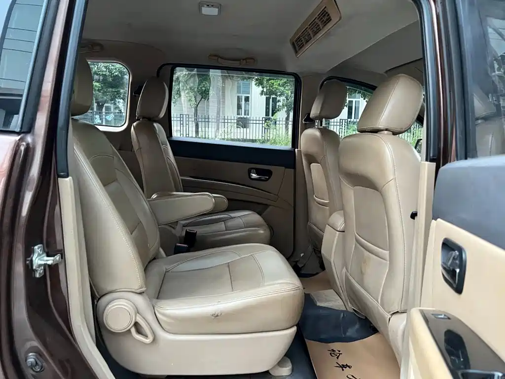 Wuling Hongguang — миниатюра 15