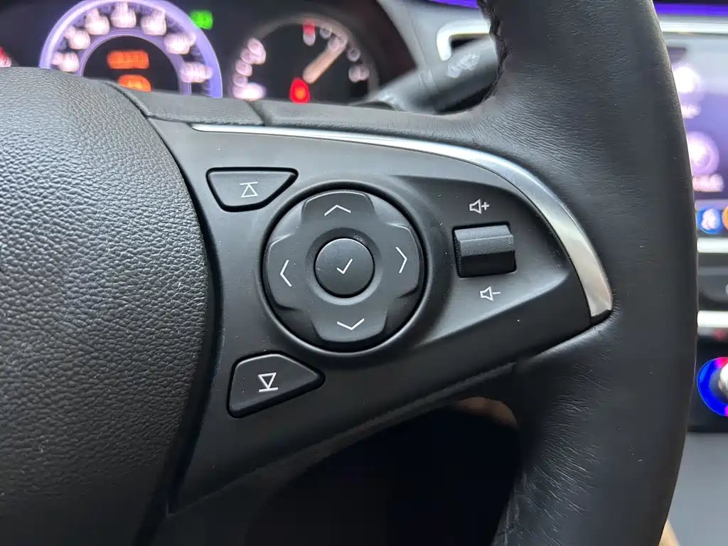 Buick LaCrosse — миниатюра 24