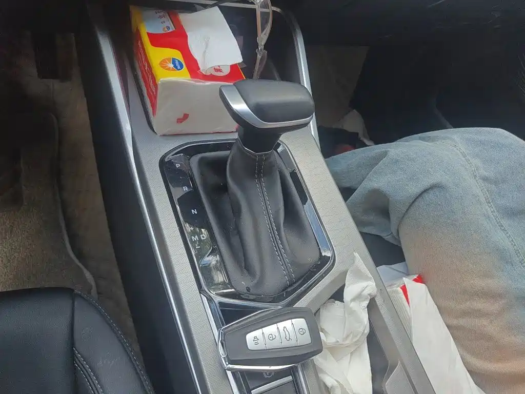Geely Emgrand — миниатюра 15