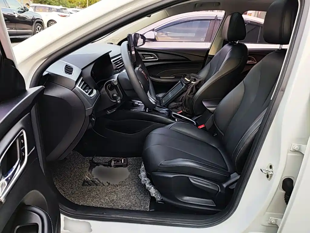 Roewe i5 — миниатюра 15