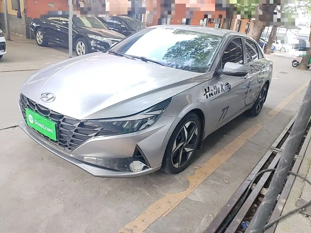 Hyundai Elantra