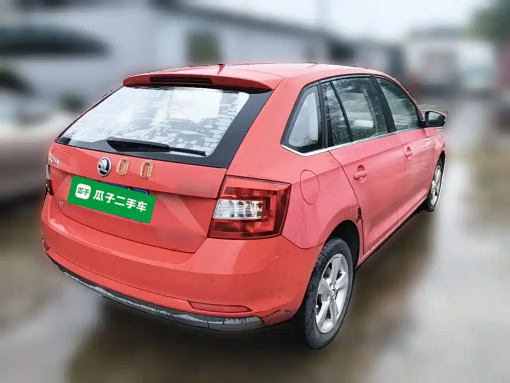 Skoda Rapid Spaceback — миниатюра 10