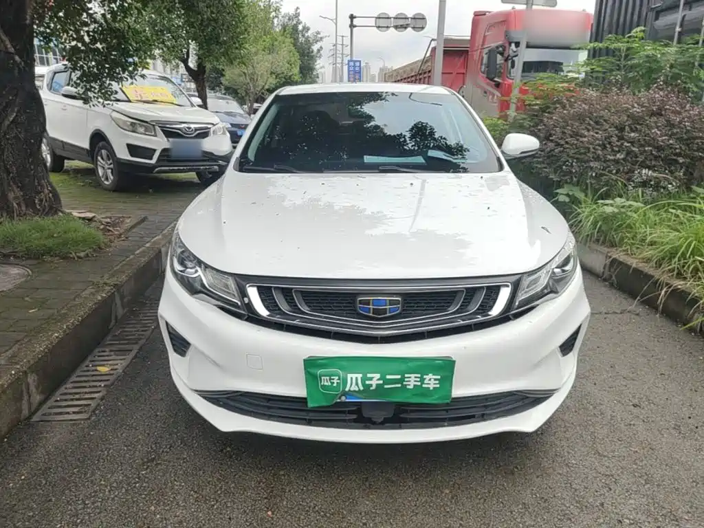 Geely Emgrand GL — миниатюра 3