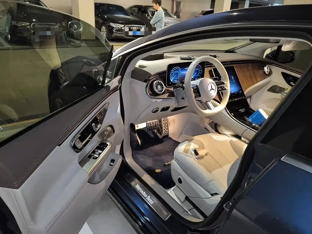 Mercedes-Benz EQE — миниатюра 17