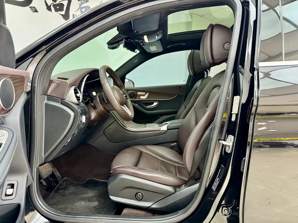 Mercedes-Benz GLC — миниатюра 5