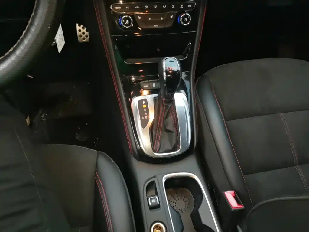 Buick Verano — миниатюра 13