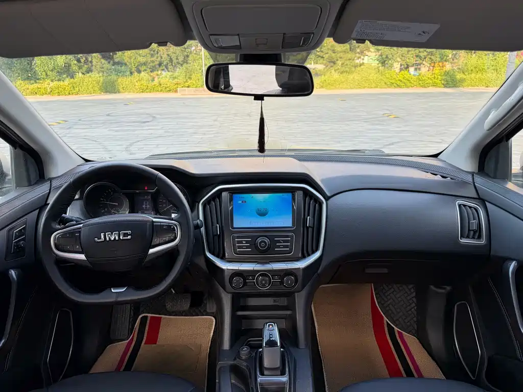 JMC Yuhu 7 — миниатюра 12