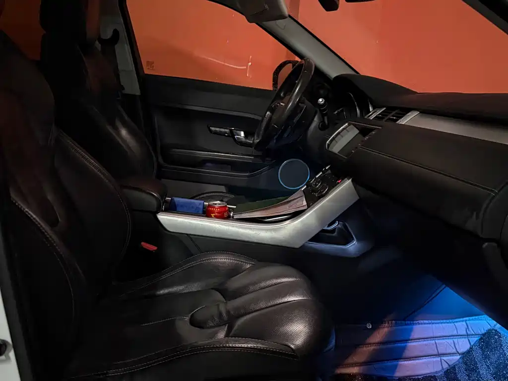 Land Rover Evoque (Import) — миниатюра 2