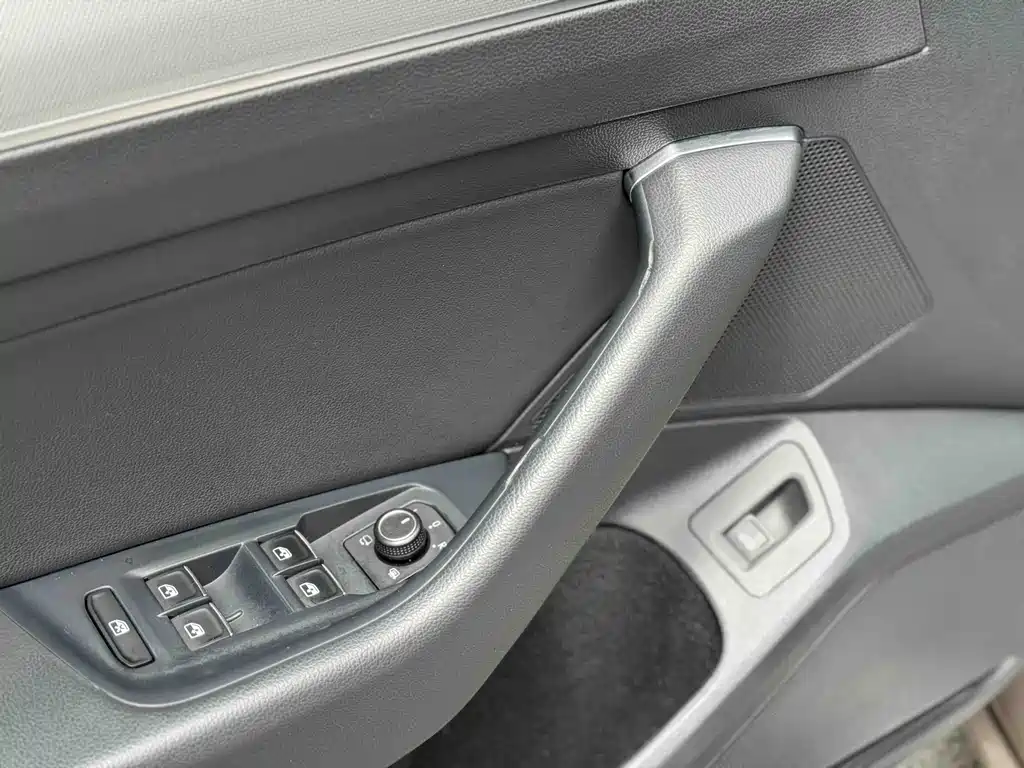 Volkswagen Magotan 2017 330TSI DSG Lead