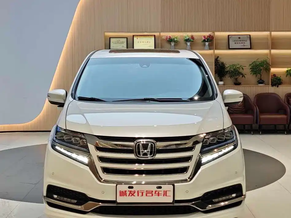 Honda Elysion 2019 2.0L Luxury