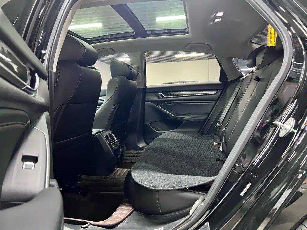 Honda Accord — миниатюра 4