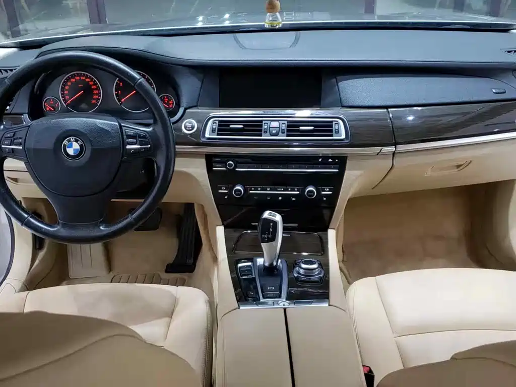 BMW 7 Series 7 2009 740Li Lead