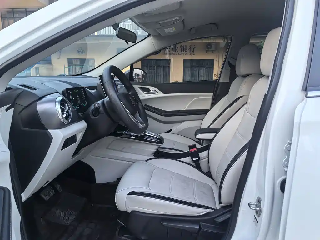 BYD Yuan Pro — миниатюра 8