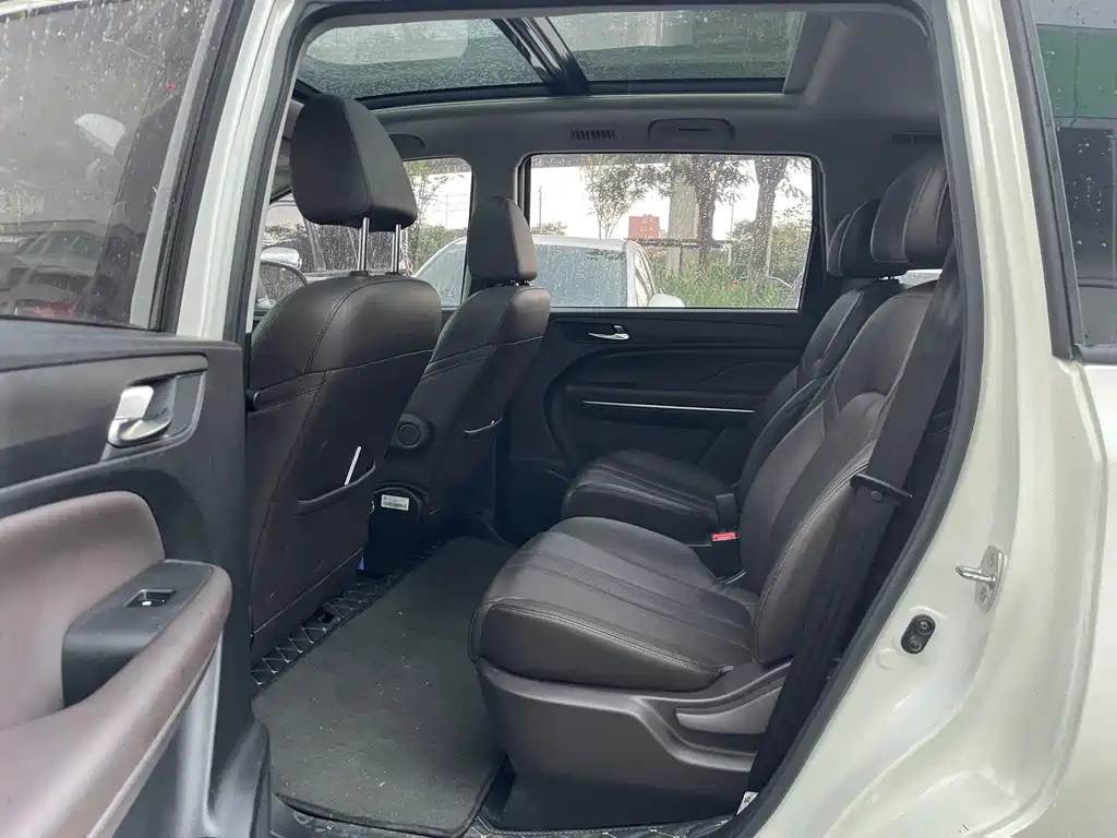 GAC Motor Trumpchi M6 — миниатюра 4