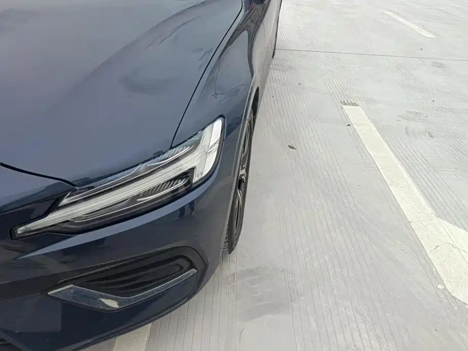 Volvo S60 — миниатюра 5