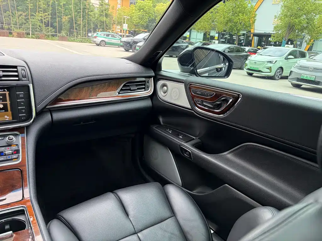 Lincoln Continental — миниатюра 16
