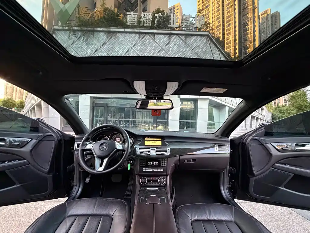Mercedes-Benz CLS — миниатюра 12