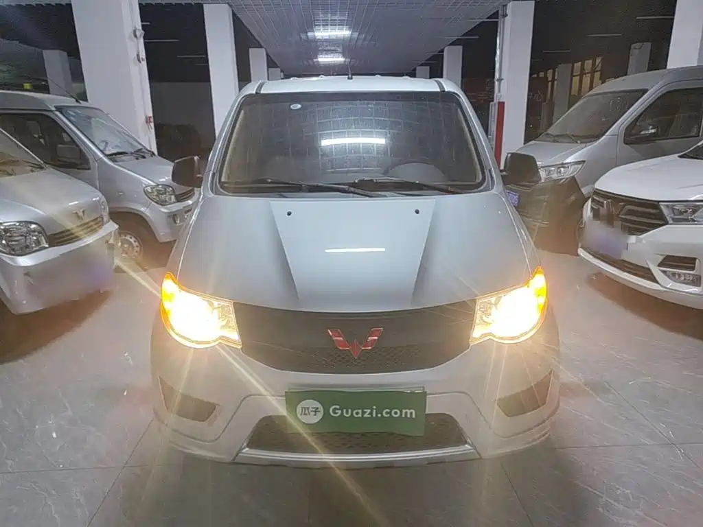 Wuling Hongguang — миниатюра 3