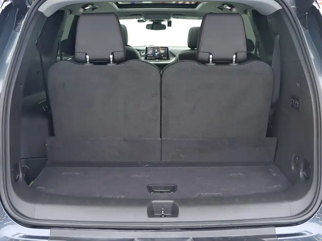 Chevrolet Blazer — миниатюра 21